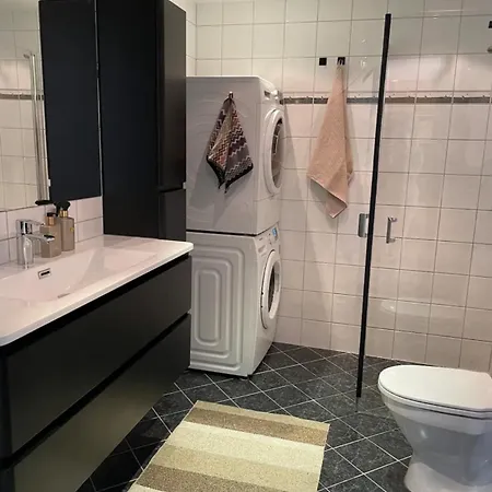 Sentral, Moderne Med Utsikt *